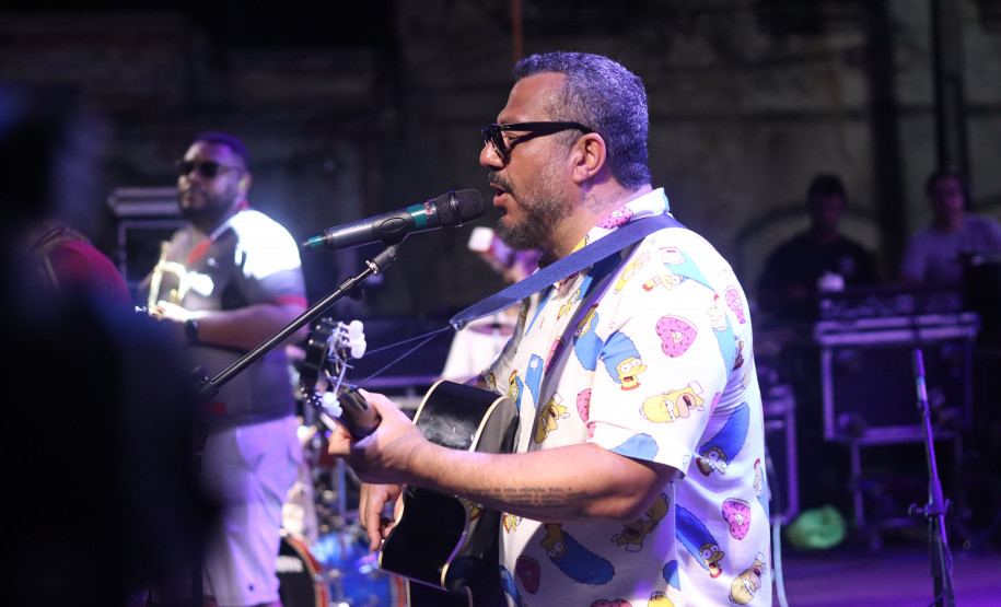 Temporada de shows gratuitos do Verão Maior começa com artistas paranaenses