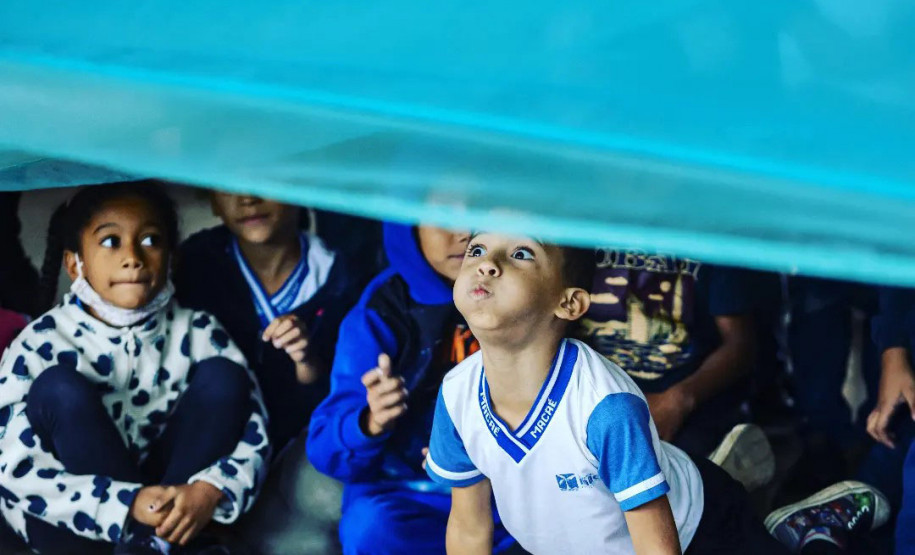 Apresentação circense é mais uma atração gratuita do Verão Maior Paraná