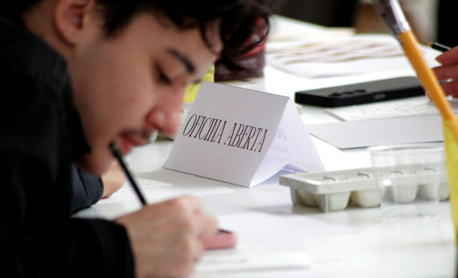 Museus do Estado integram Verão Maior Paraná com oficinas artísticas nas praias