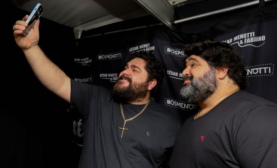 Mais um fim de semana musical: Alexandre Pires e César Menotti & Fabiano vão agitar o Litoral