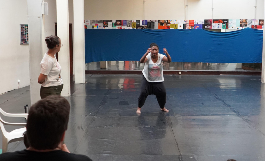 Com tributo a Dalton Trevisan, elenco da nova montagem do TCP inicia ensaios no Guaíra