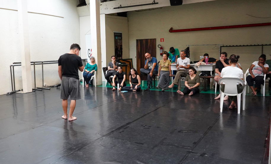 Com tributo a Dalton Trevisan, elenco da nova montagem do TCP inicia ensaios no Guaíra