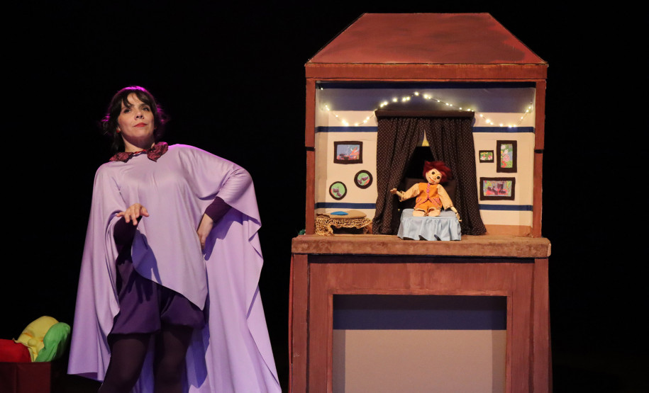 Shows sertanejos, novos livros, bonecos no Guaíra e oficinas embalam a agenda cultural