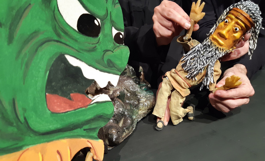 Shows sertanejos, novos livros, bonecos no Guaíra e oficinas embalam a agenda cultural