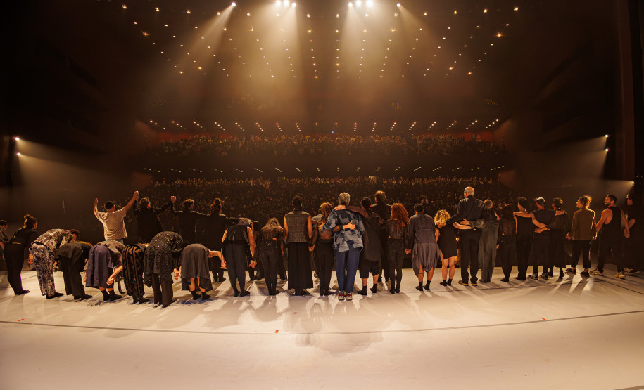 Balé Teatro Guaíra terá turnês nacionais, dança em Portugal e novas coreografias em 2025