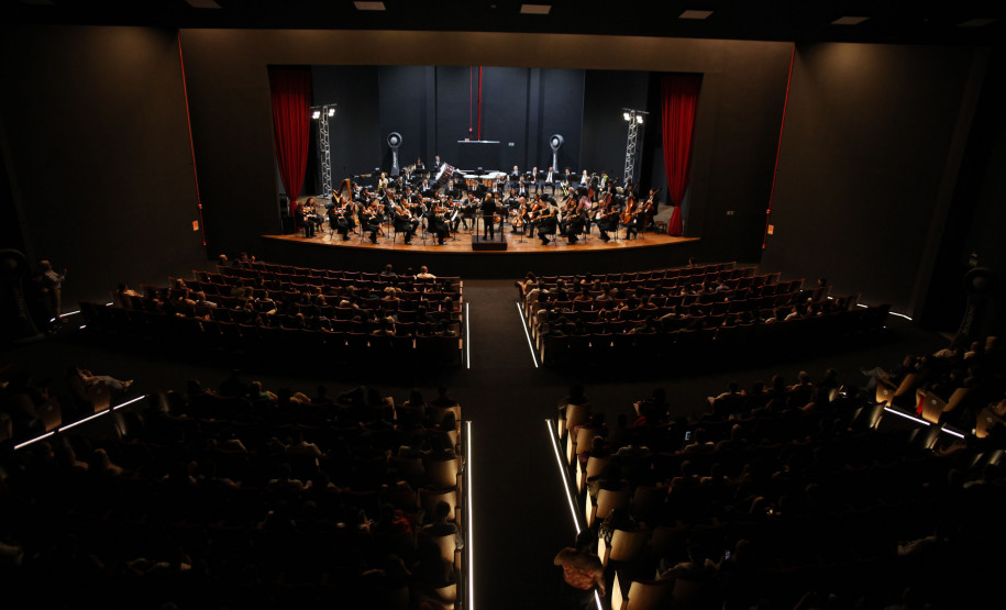 Orquestra Sinfônica encanta moradores de Almirante Tamandaré