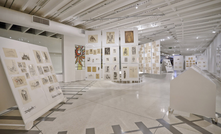 O MON foi o último museu visitado no Brasil por 48% dos entrevistados em pesquisa nacional