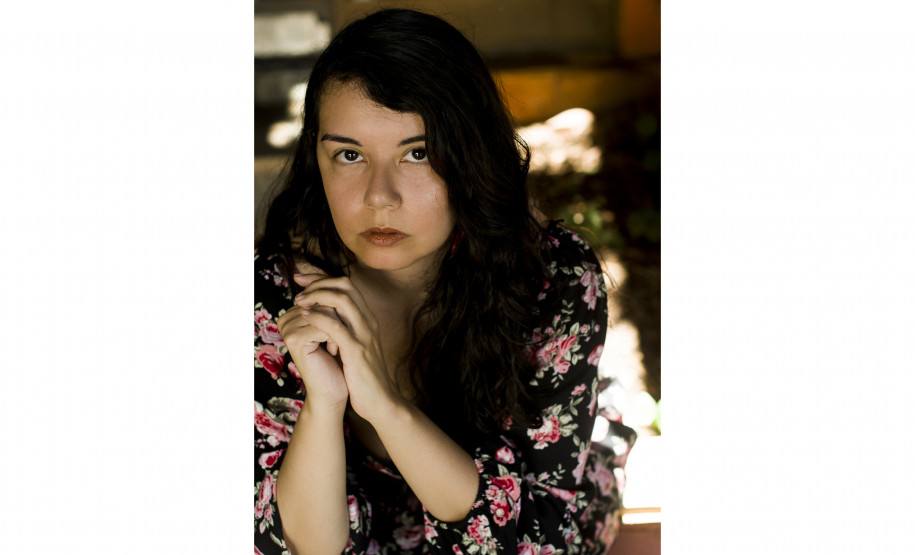 Livro de poemas que investigam a memória é lançado no Museu Paranaense