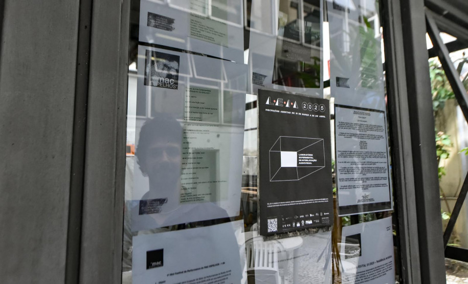 Inauguração do MAC Espelhos encerra residência de Jomi na Academia Alfredo Andersen