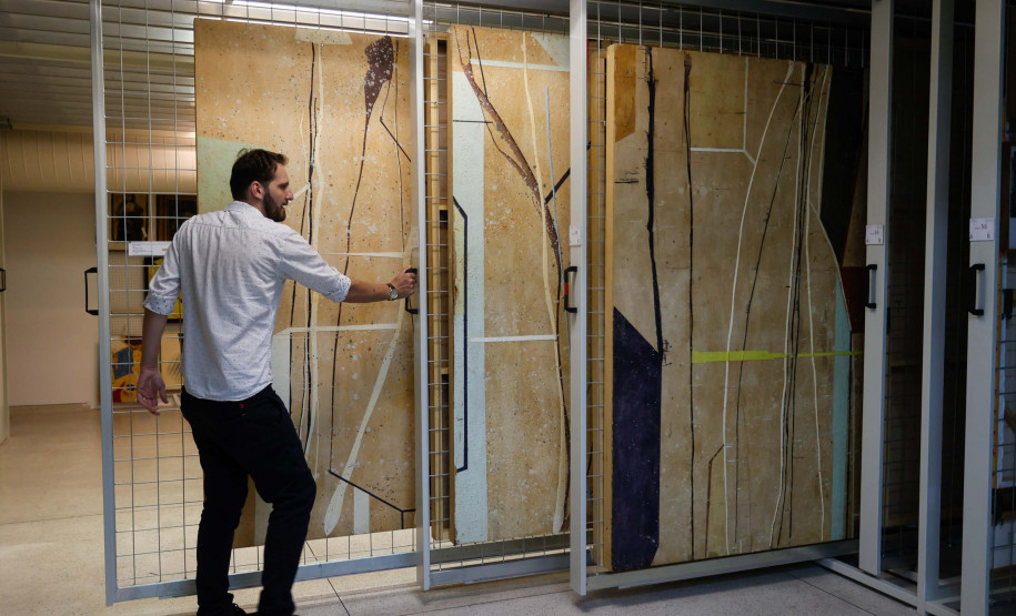 Peças milenares, Andy Warhol, Tarsila do Amaral; conheça as raridades do acervo do MON