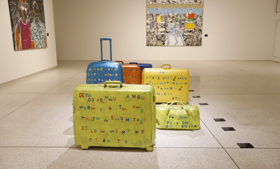 MON promove oficina de escrita criativa inspirada no artista Alex Flemming