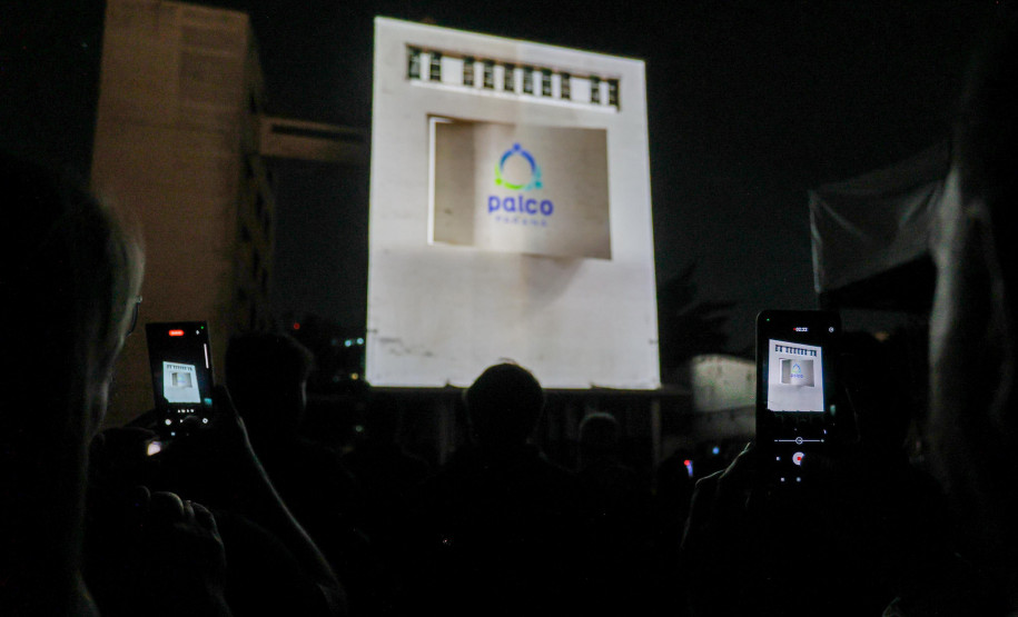 Fábrica de Ideias é apresentada a autoridades e empresários no encerramento do Smart City