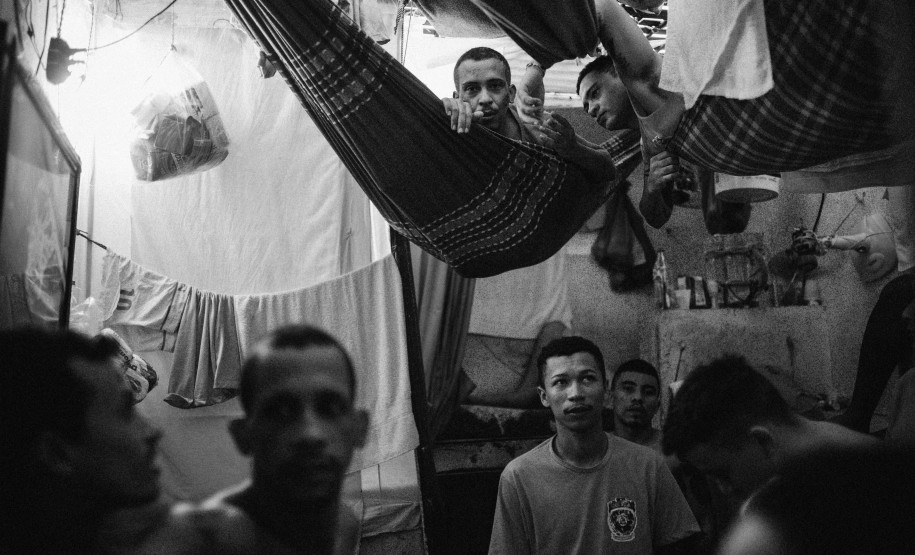 Exposição “Desse Lado do Muro” abre as portas do antigo Centro de Triagem em Curitiba