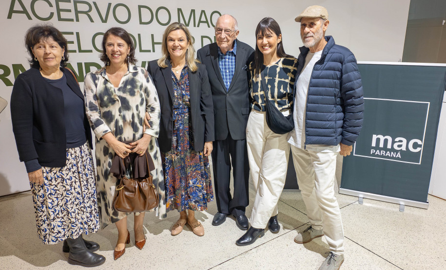 Estado entrega Medalha de Mérito Cultural a Fernando Velloso, referência da arte