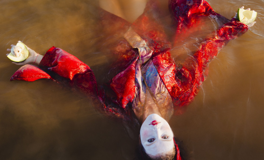 FESTIVAL DE CURITIBA | “Júpiter e a Gaivota” faz uma releitura “feminina e feminista” do clássico de Anton Tchekhov