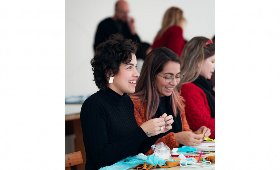 MON promove roda de conversa e laboratório de escultura gratuito para educadores