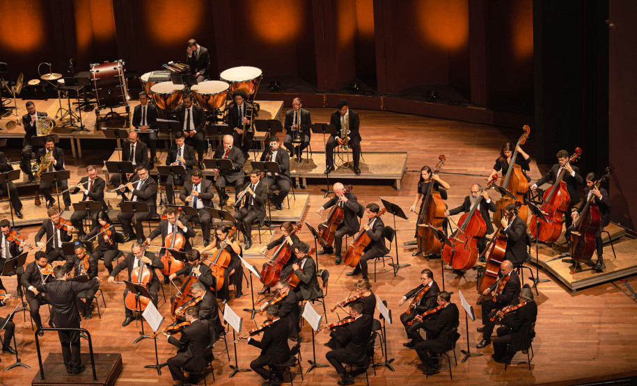 2 mil pessoas acompanharam o concerto da Orquestra Sinfônica do Paraná neste domingo