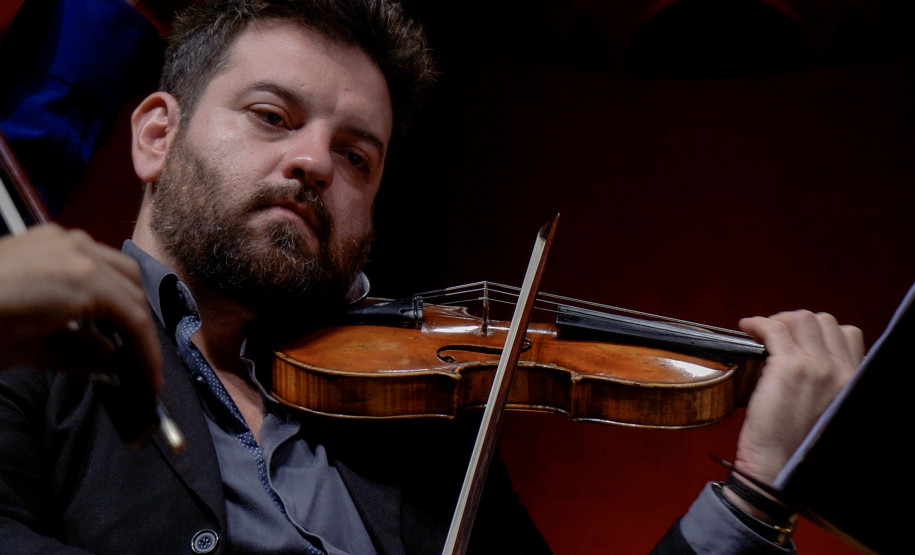 Entre famílias de instrumentos, movimentos e disposição: como funciona a Orquestra Sinfônica