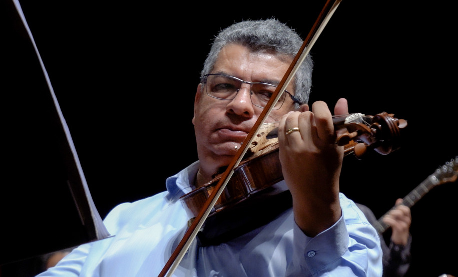 Entre famílias de instrumentos, movimentos e disposição: como funciona a Orquestra Sinfônica