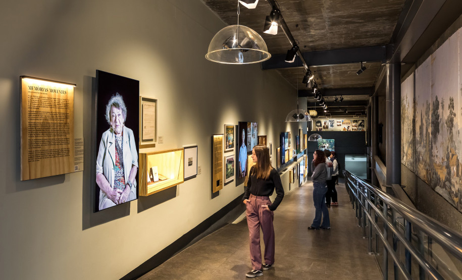 Museu Paranaense (MUPA) - Visita mediada “Trajetórias de vida no tempo e no espaço”