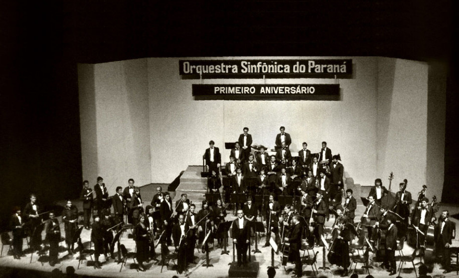 De elefanta a pilha de currículos para a escolha do 1º maestro: os causos da Orquestra Sinfônica