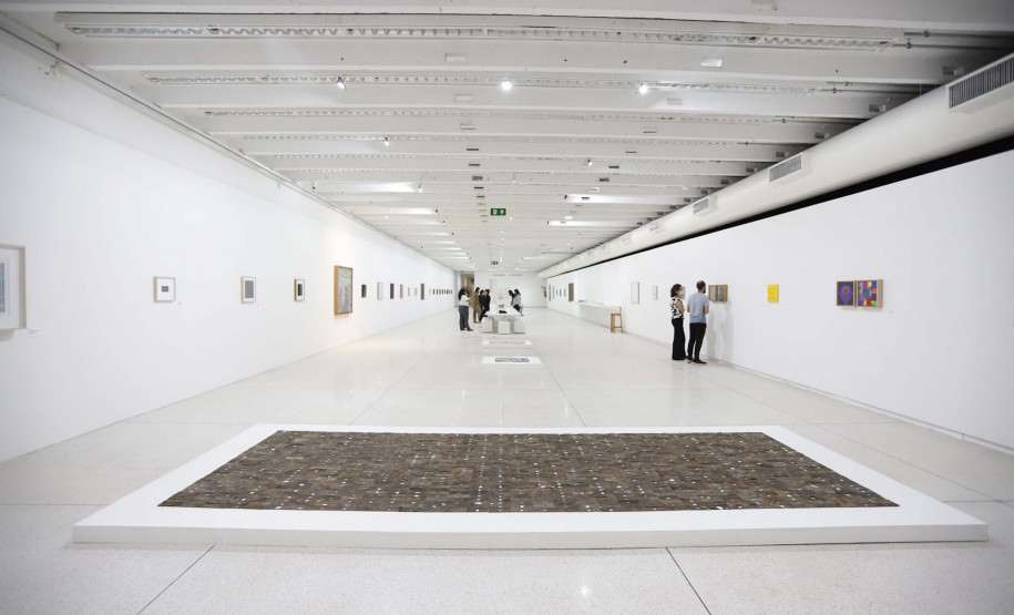 Arte para Maiores promove encontro na mostra “Veemente”, de Gabriel de la Mora