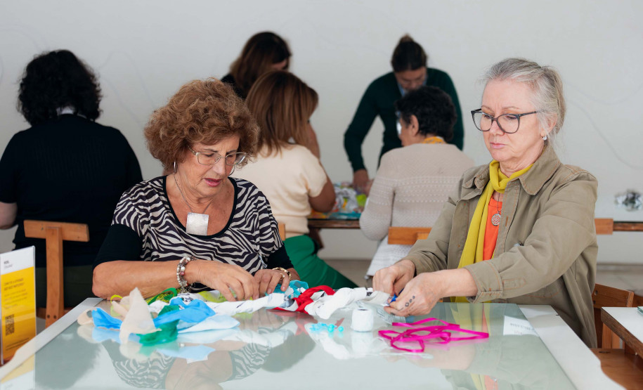 Arte para Maiores promove encontro na mostra “Veemente”, de Gabriel de la Mora