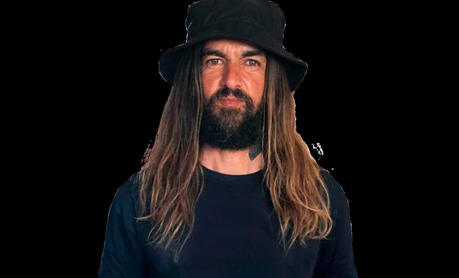 Teatro Guaíra recebe dois shows de Armandinho, expoente do reggae nacional