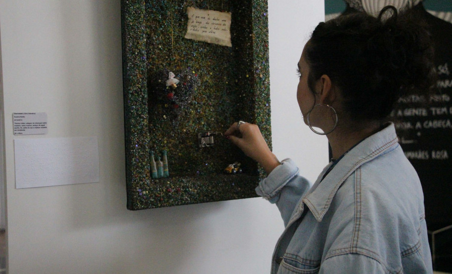 Eva Jospin no MON, Armandinho e tributos a Dalton Trevisan marcam a agenda cultural