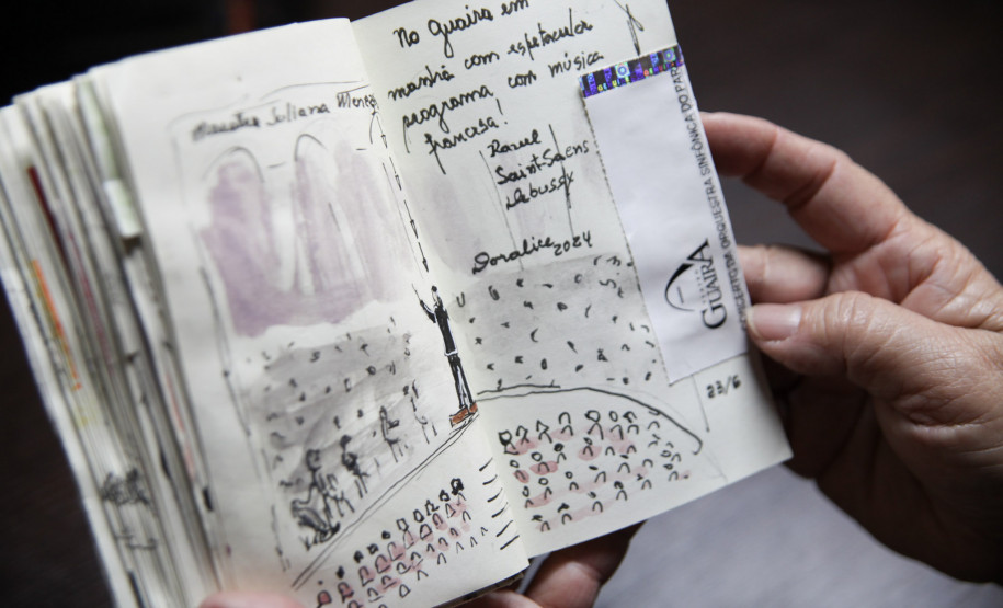 Doralice Araújo acompanha os concertos da Orquestra Sinfônica do Paraná há mais de 30 anos; na última década, passou a transformar essa paixão em arte.