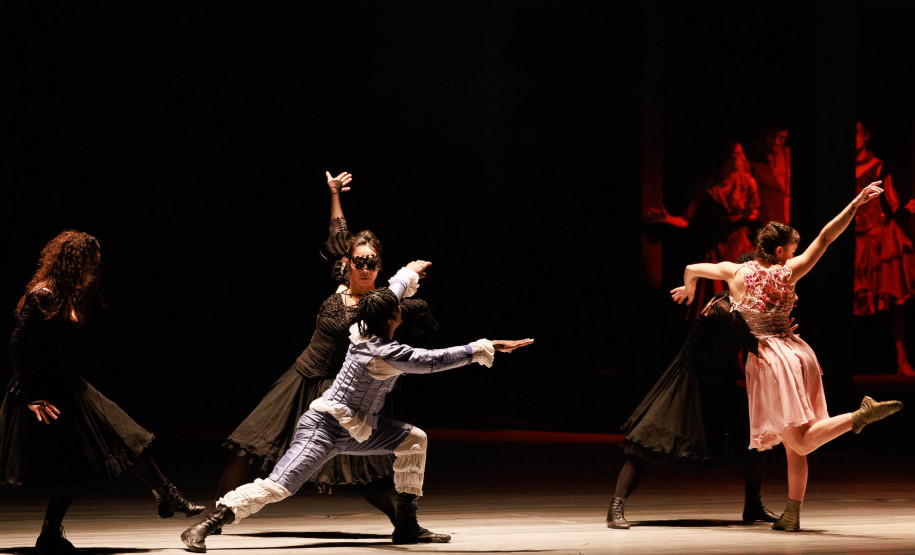 Balé Teatro Guaíra e Orquestra Sinfônica de Minas Gerais apresentam releitura do clássico Romeu e Julieta no Palácio das Artes