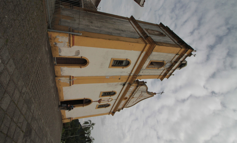 Coordenação do Patrimônio Cultural participa de entrega de projeto de restauração da Igreja Matriz de Antonina