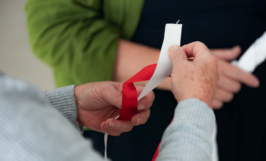 Eva Jospin no MON, Armandinho e tributos a Dalton Trevisan marcam a agenda cultural