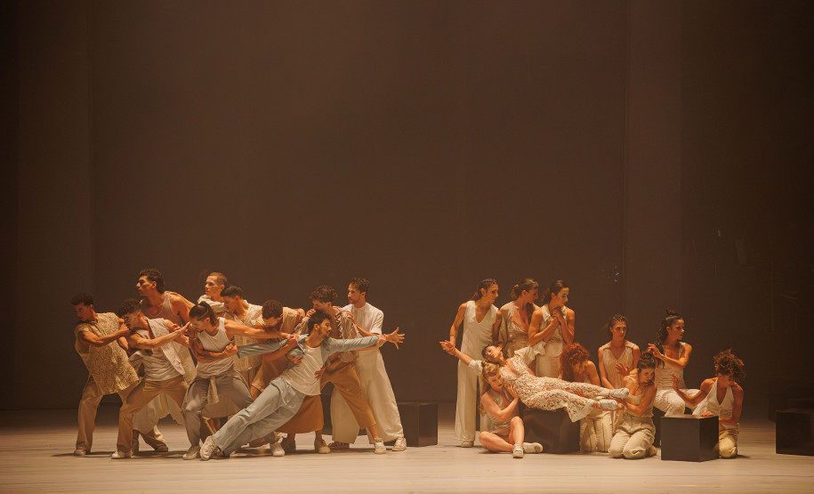 Emoção e casa cheia: Orfeu e Eurídice marca temporada do Balé Teatro Guaíra no Guairão