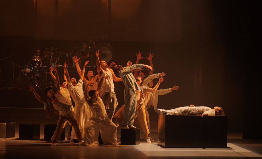 Emoção e casa cheia: Orfeu e Eurídice marca temporada do Balé Teatro Guaíra no Guairão