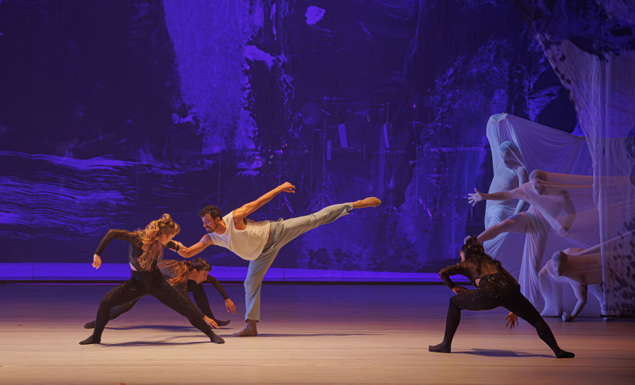 Emoção e casa cheia: Orfeu e Eurídice marca temporada do Balé Teatro Guaíra no Guairão