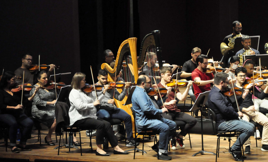 Entre famílias de instrumentos, movimentos e disposição: como funciona a Orquestra Sinfônica