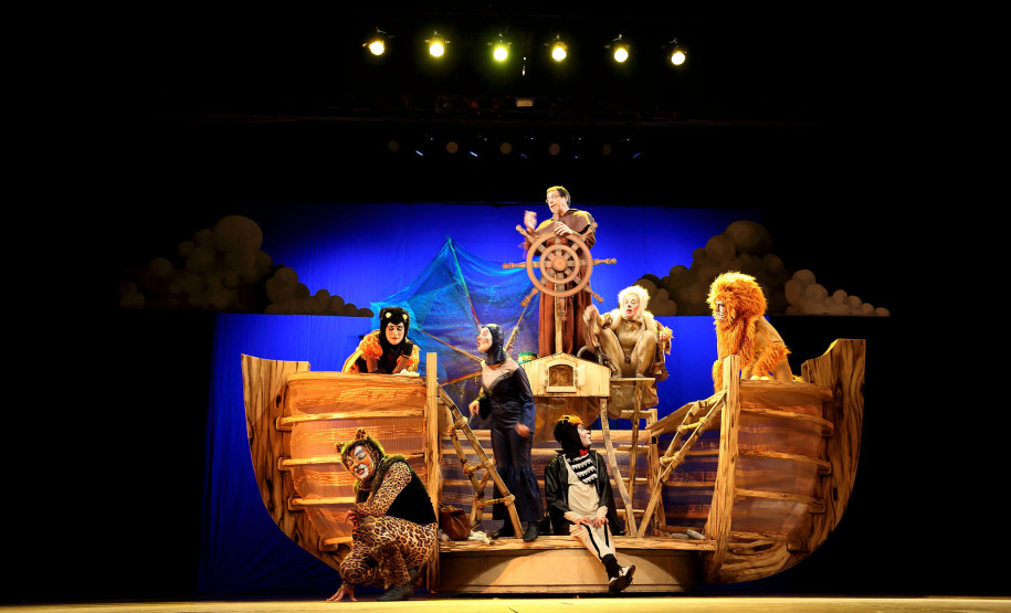 Com músicas de Vinícius de Moraes e Toquinho, Guaíra recebe o infantil "A Arca de Noé"