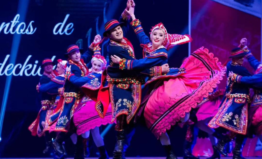 Oswaldo Montenegro, Gaúcho da Fronteira e "Eterno Feminino" no MON marcam agenda cultural