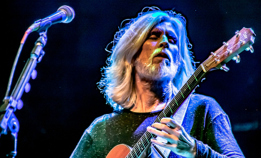 Oswaldo Montenegro, Gaúcho da Fronteira e "Eterno Feminino" no MON marcam agenda cultural