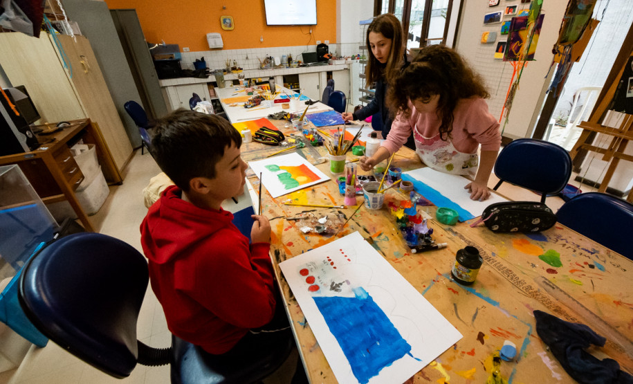 Feriado prolongado, Festival de Violoncelos e oficinas: confira a agenda cultural da semana