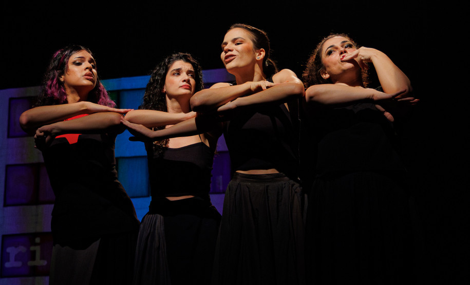 Claudia Raia, exposição latina no MIS e literatura paranaense estão na agenda cultural