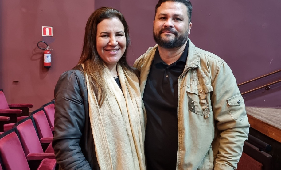 Com maestra e solista convidados, Orquestra Sinfônica lota o Guairão