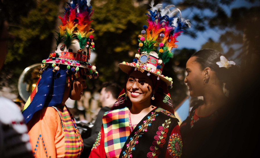 Apoiado pelo Estado, Festival Folclórico e de Etnias do Paraná une cultura e turismo