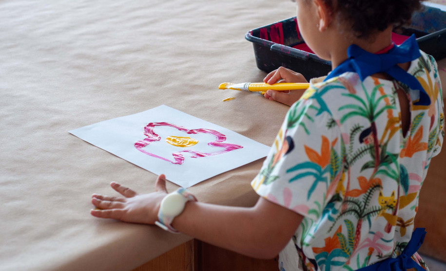 “Do que são feitas as nuvens?”: MON Primeiros Passos promove oficina para bebês de 2 a 3 anos Foto: Jacqueline Prado_/MON