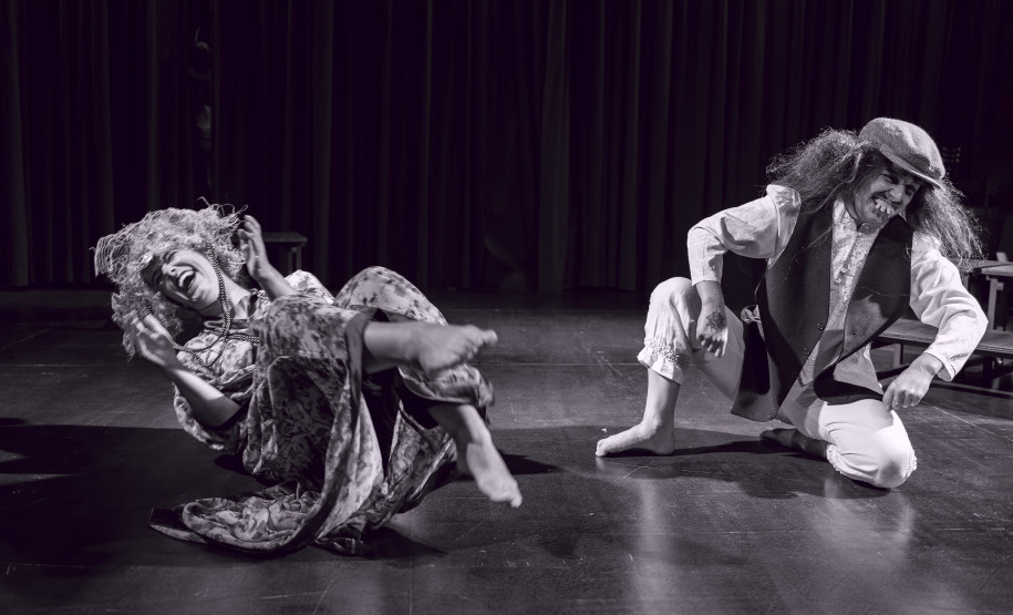 Ave Lola apresenta "Sonho de Uma Noite de Verão" no Guairinha em temporada beneficente