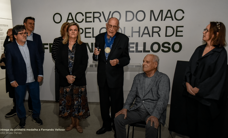 Concepção e projeto da Medalha de Mérito Cultural