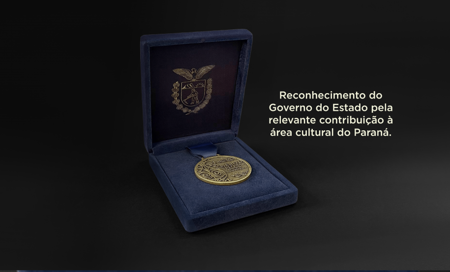 Concepção e projeto da Medalha de Mérito Cultural