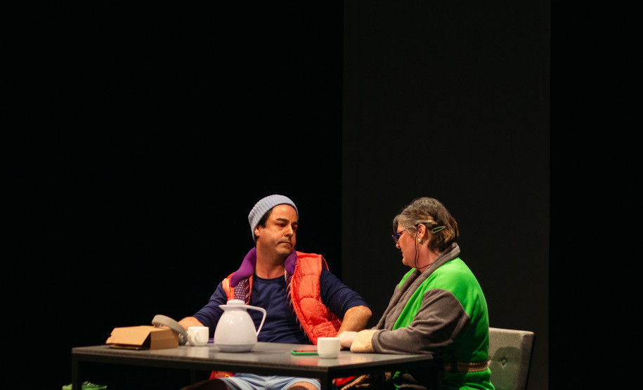 Teatro José Maria Santos recebe em julho espetáculo de humor “Bom Dia, Grupo!”