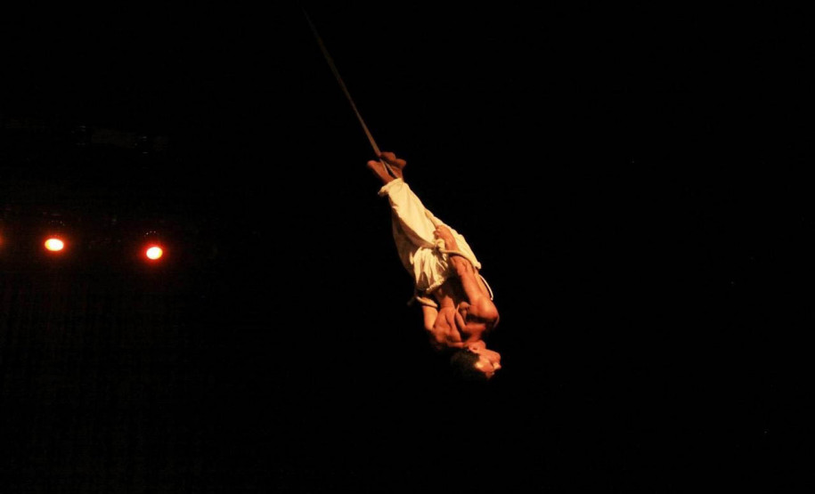 Teatro Guaíra oferece curso gratuito para artistas de artes cênicas